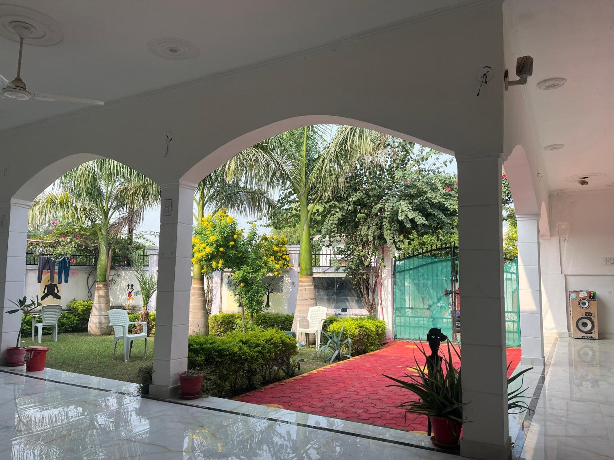 Sunrise Bed & Breakfast ขชุราโห ภายนอก รูปภาพ