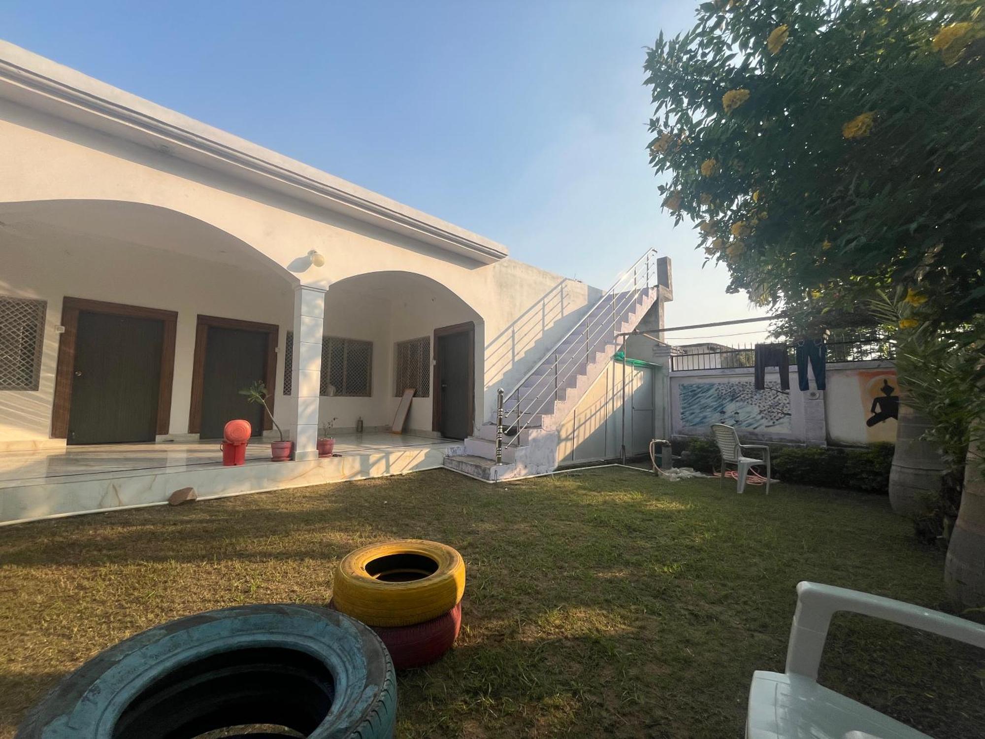 Sunrise Bed & Breakfast ขชุราโห ภายนอก รูปภาพ