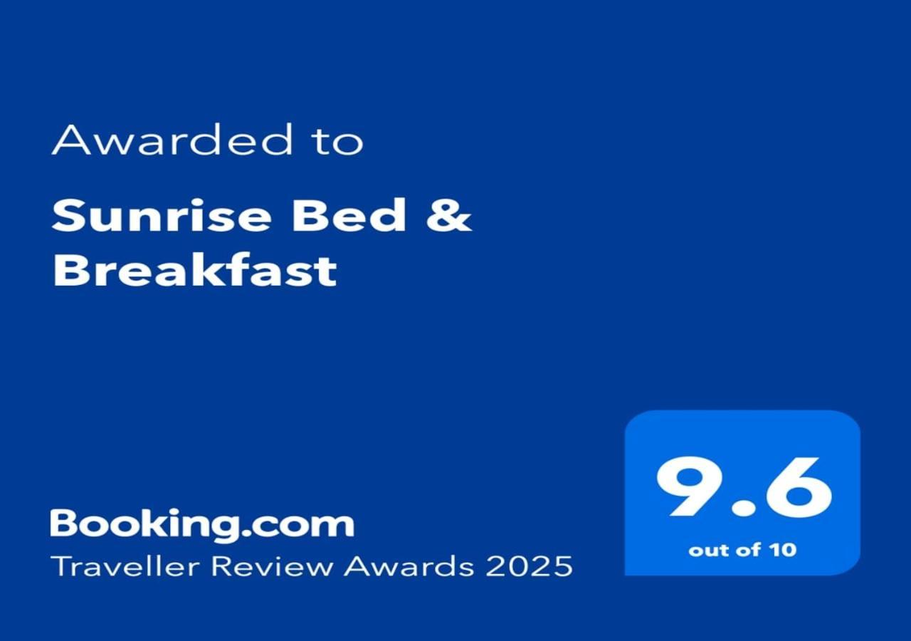 Sunrise Bed & Breakfast ขชุราโห ภายนอก รูปภาพ